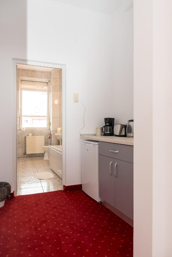 Lara Hotel Rooms Oradea Exterior foto
